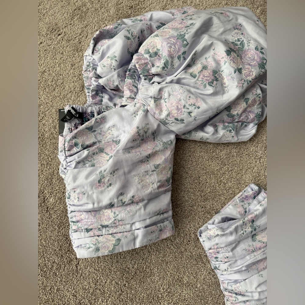 Express 2 piece set - Picture 2 of 13